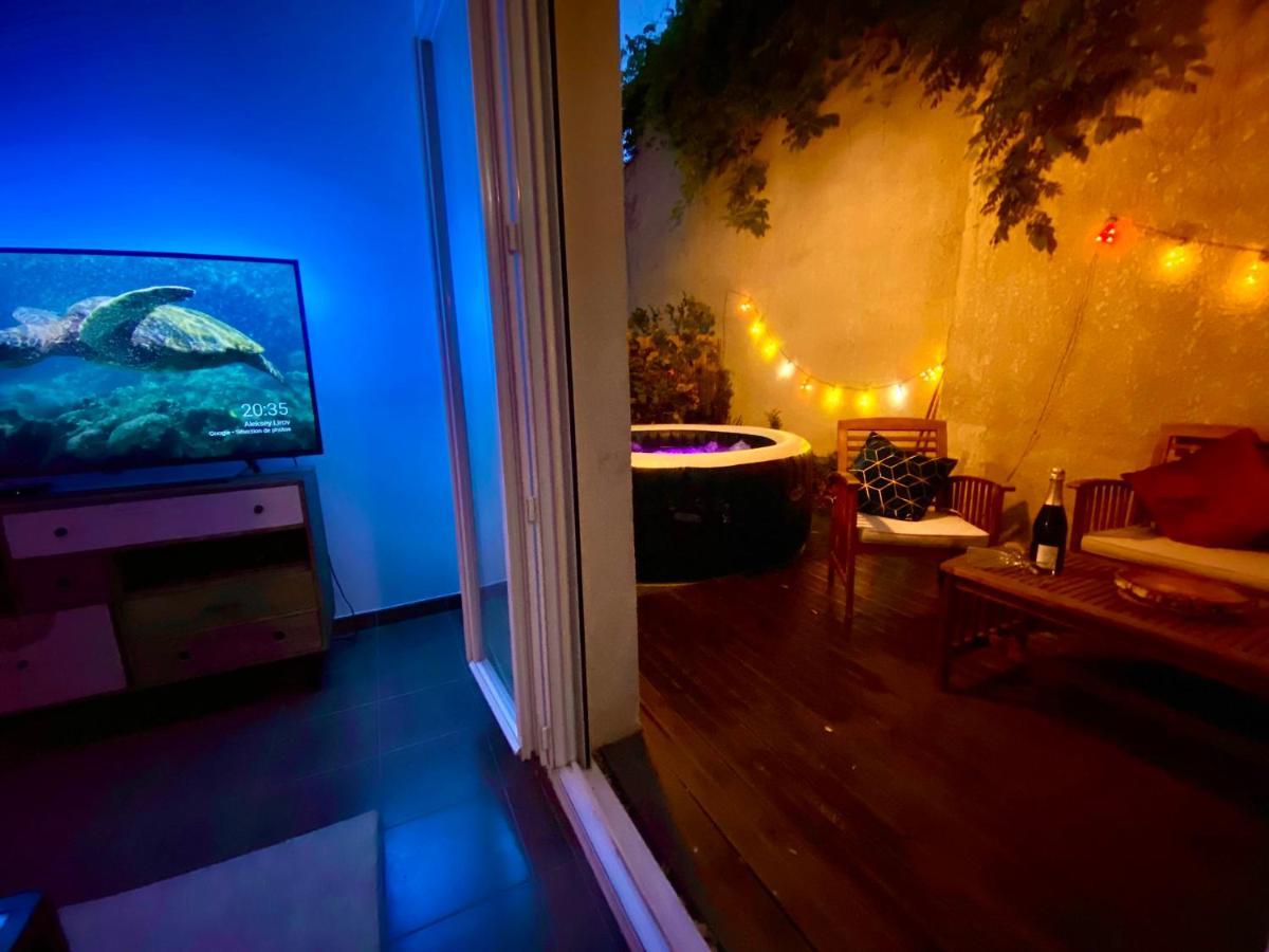 Magnifique Villa Avec Jacuzzi Au Pied Du Stade Saint-Denis  Exterior photo